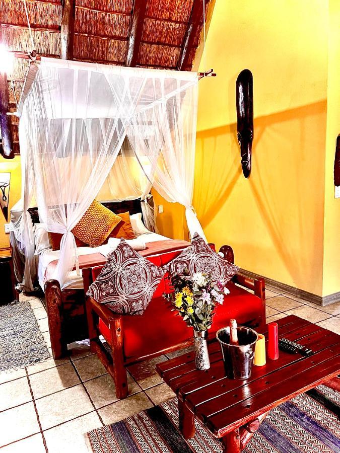 Manzini Chalets Marloth Park Ngoại thất bức ảnh
