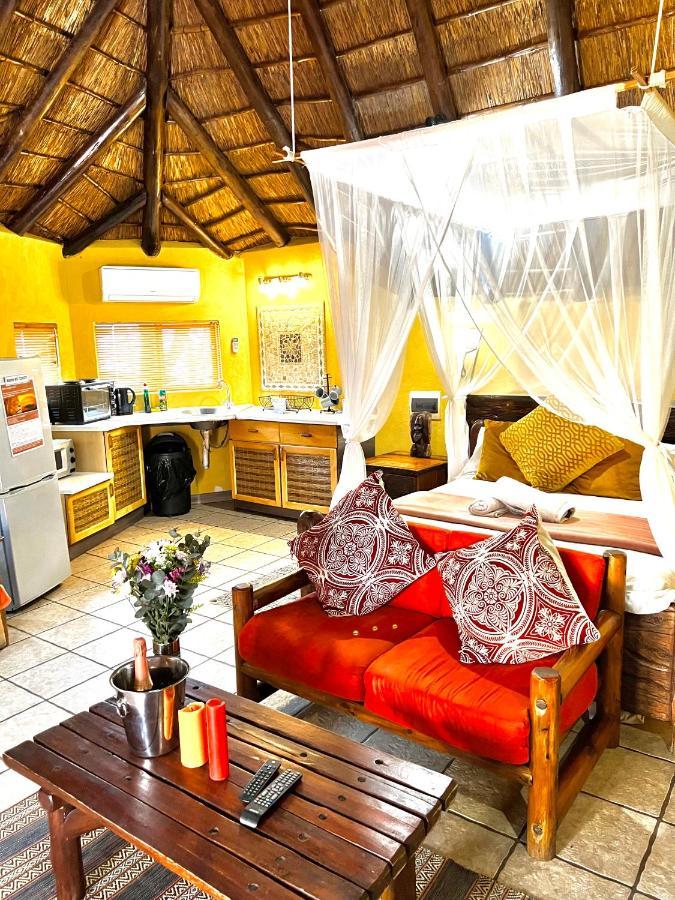 Manzini Chalets Marloth Park Ngoại thất bức ảnh