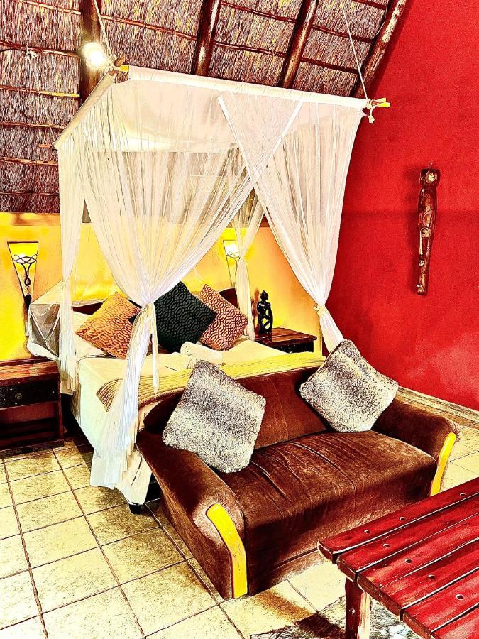 Manzini Chalets Marloth Park Ngoại thất bức ảnh
